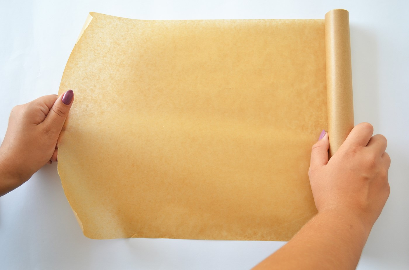 Qué es el papel pergamino, características y para qué usarlo - Distribución de papel León, S.A